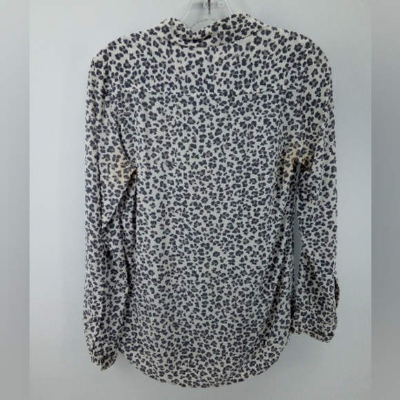 Damaged Equipment 100% Silk White Black Leopard Button Down Blouse XS Material - Picture 5 of 9
